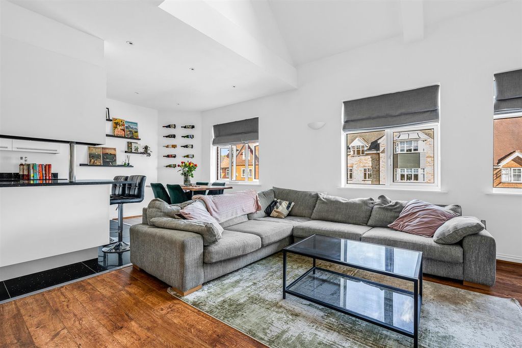 Property photo 3 of 18 Internal-3.Jpg