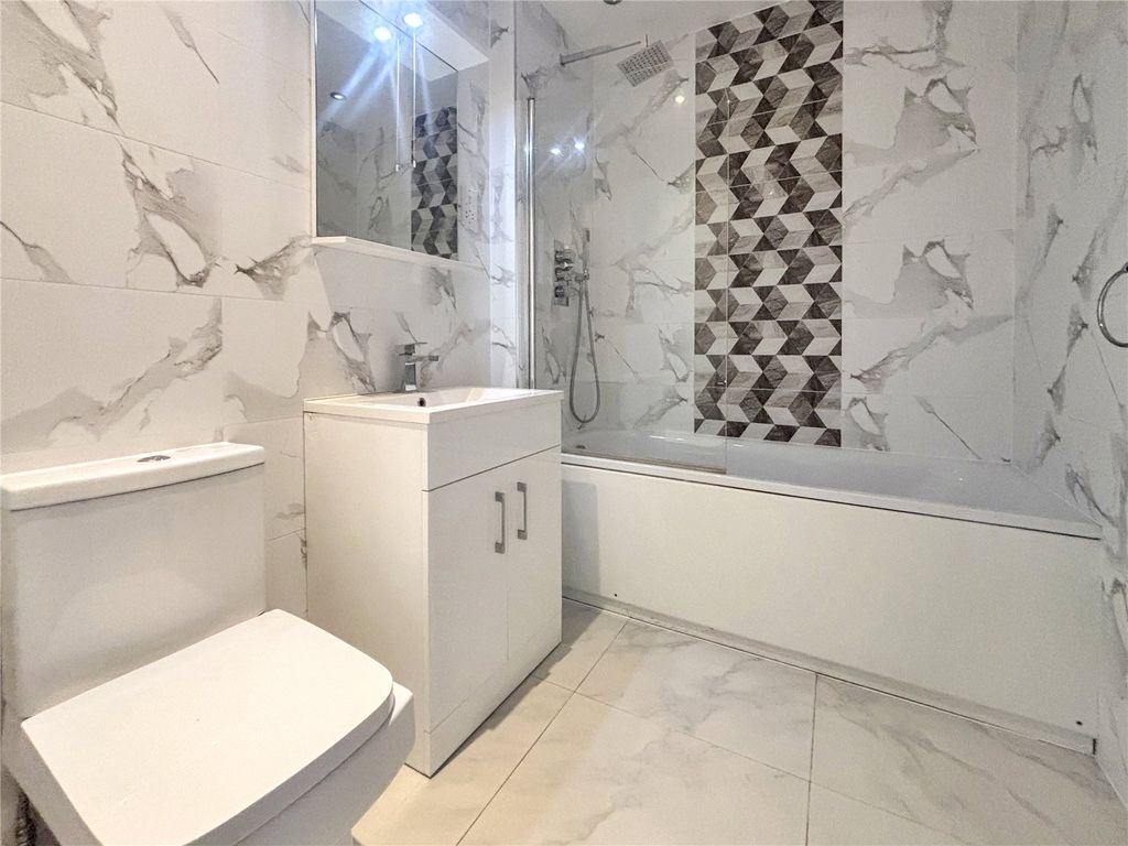 Property photo 2 of 8 Picture No. 09