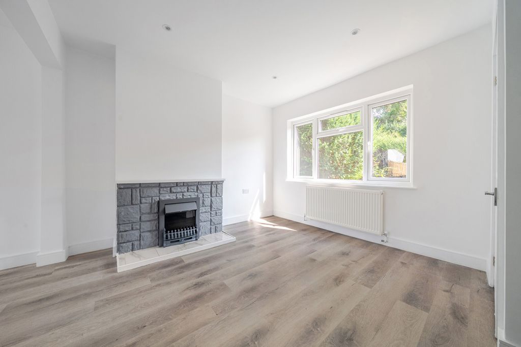 Property photo 2 of 21 Reception