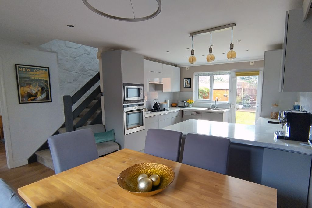 Property photo 2 of 24 Cannock Eight