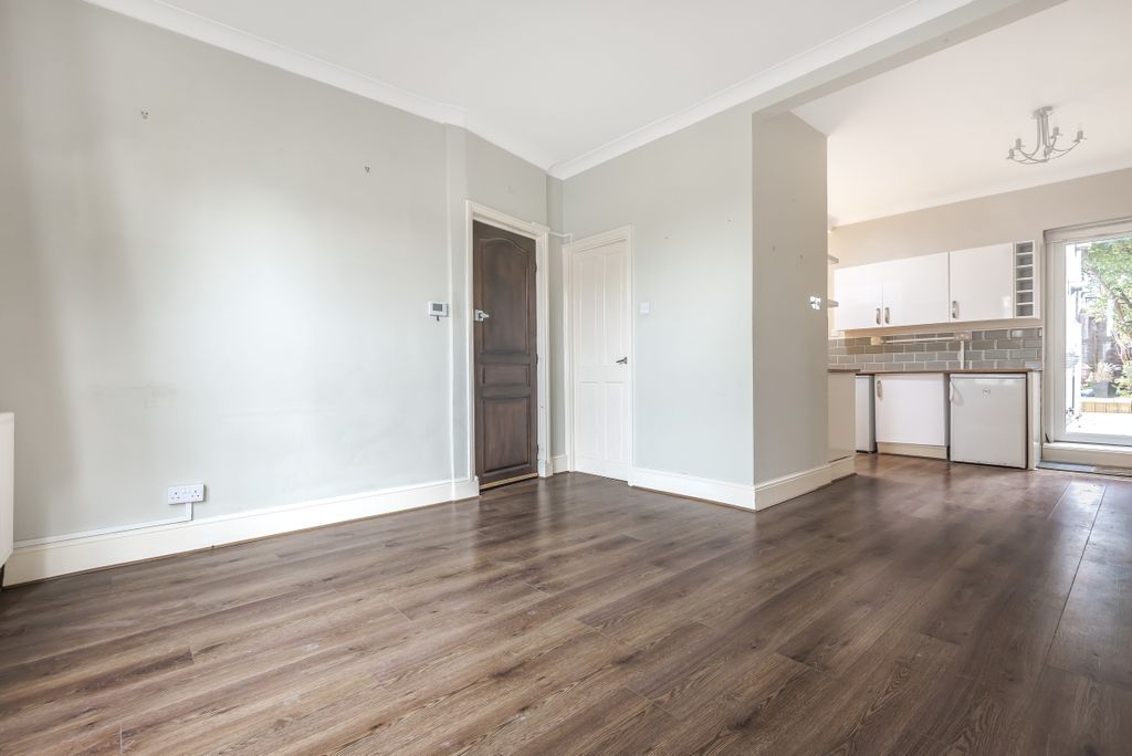 Property photo 2 of 16 672809 (4)