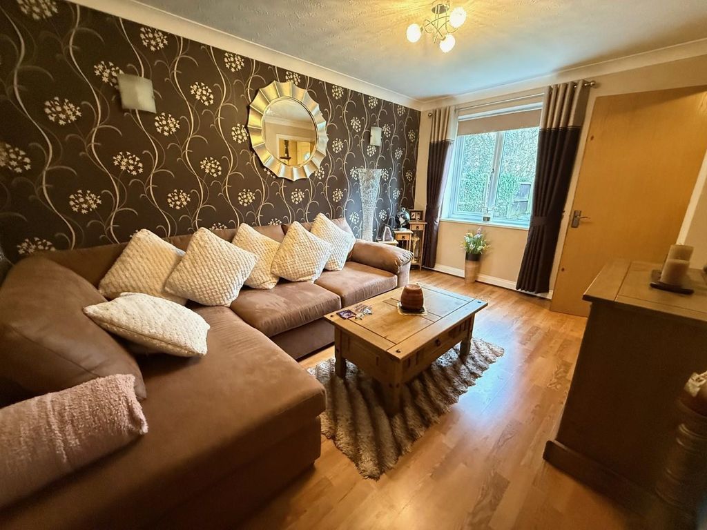 Property photo 2 of 12 7.Jpg