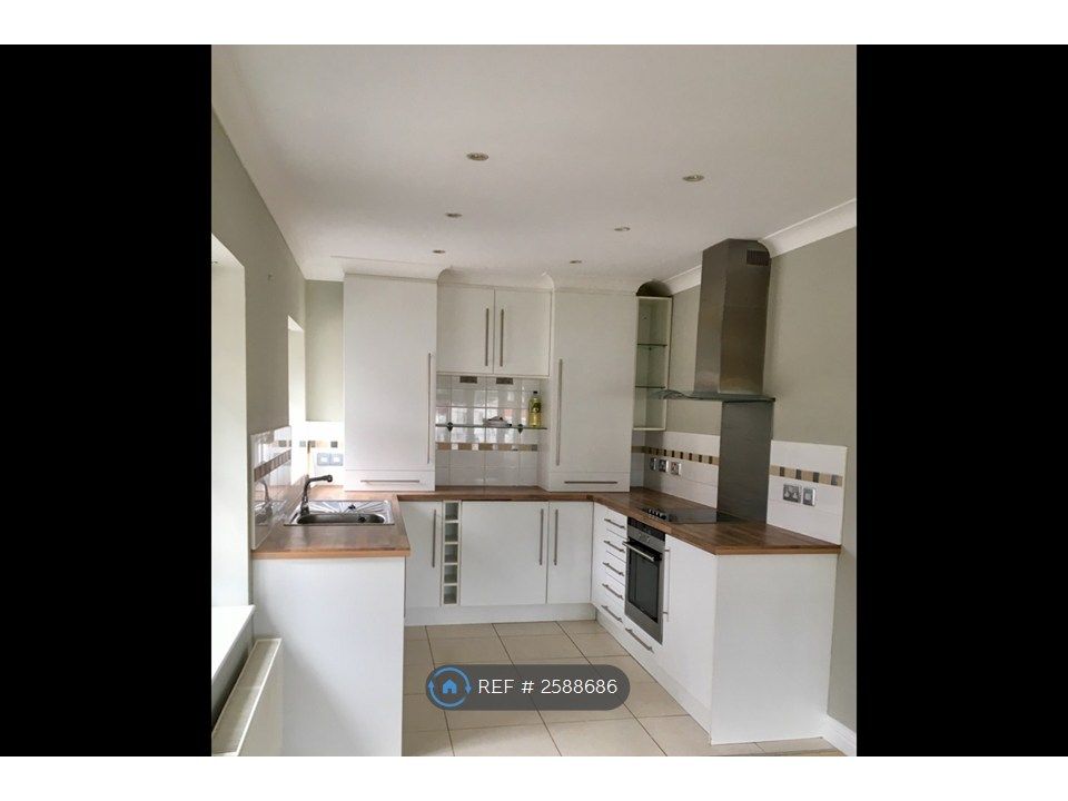 Property photo 1 of 14 Kitchen