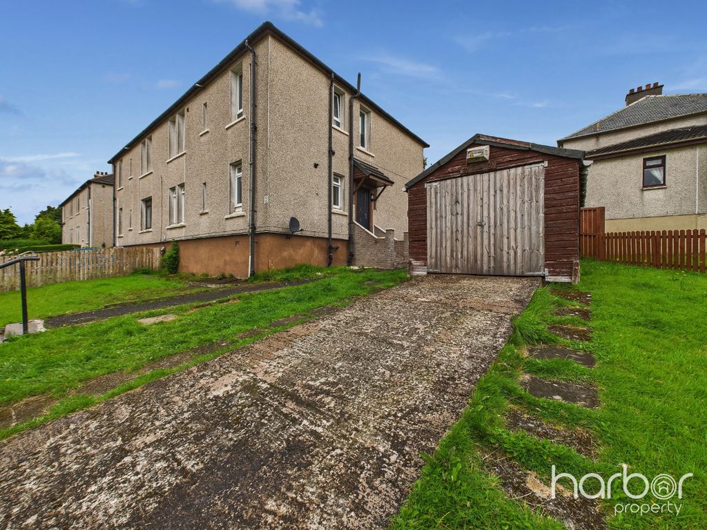 Property photo 1 of 15 4368871