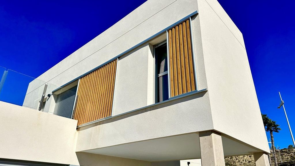 Property photo 3 of 40