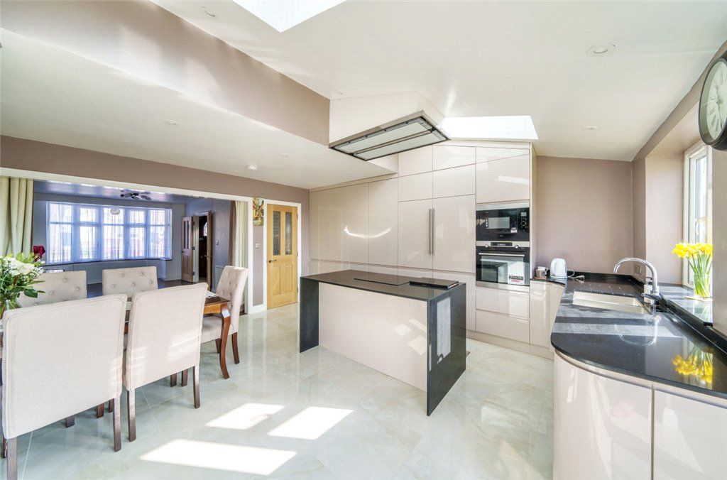Property photo 2 of 16 Picture No. 01