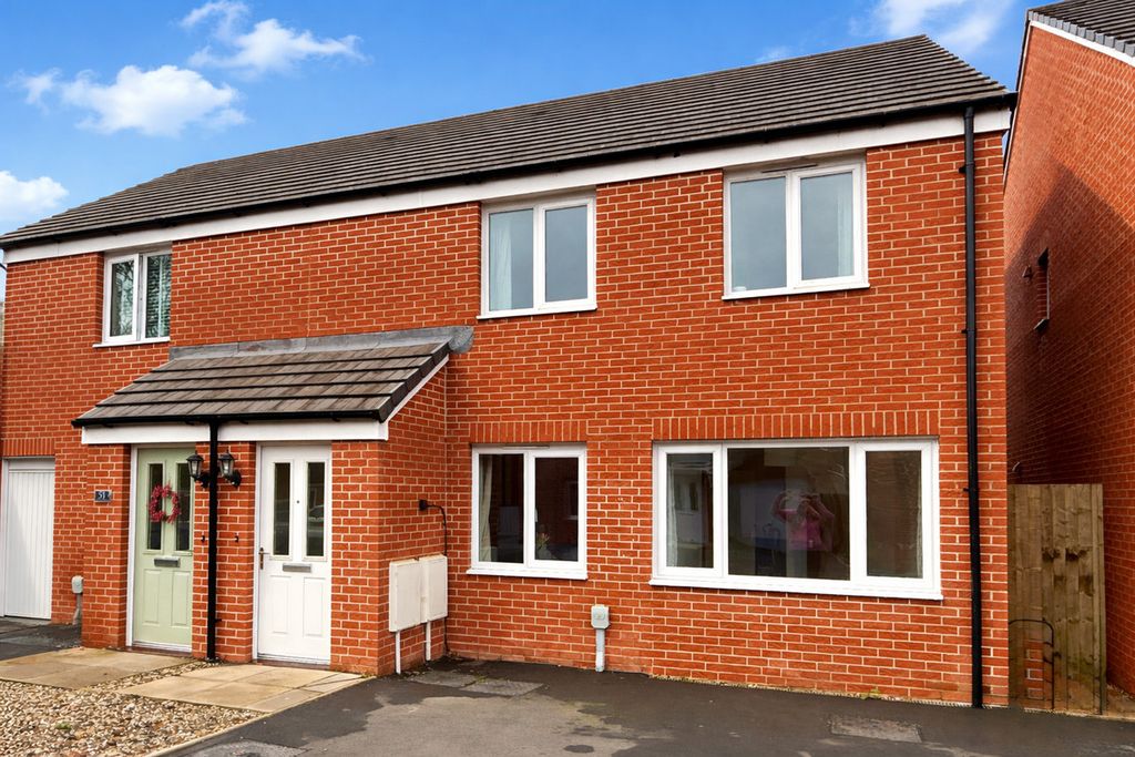 Property photo 1 of 27