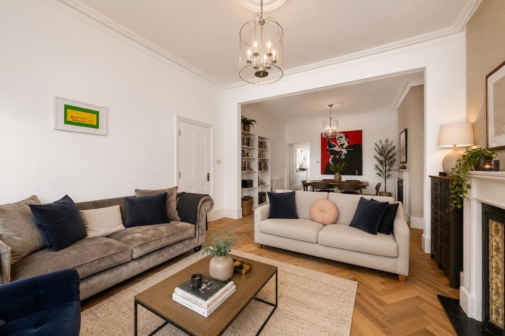 Property photo 1 of 11 Ai Living Area.Png
