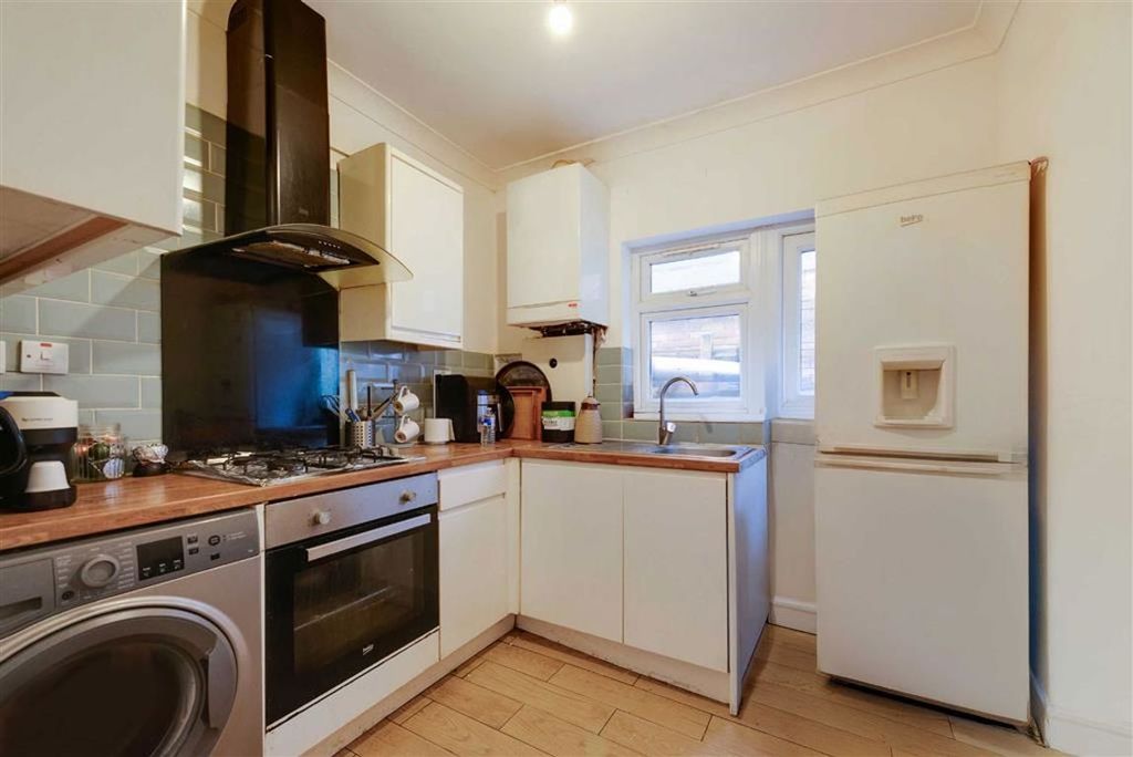 Property photo 3 of 6
