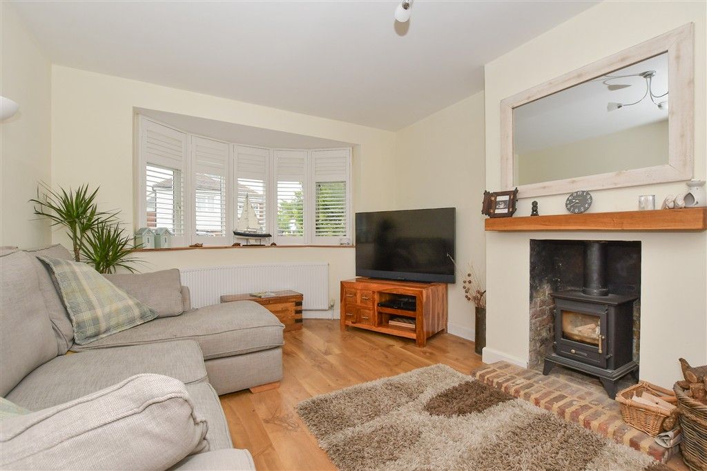 Property photo 2 of 14 Lounge