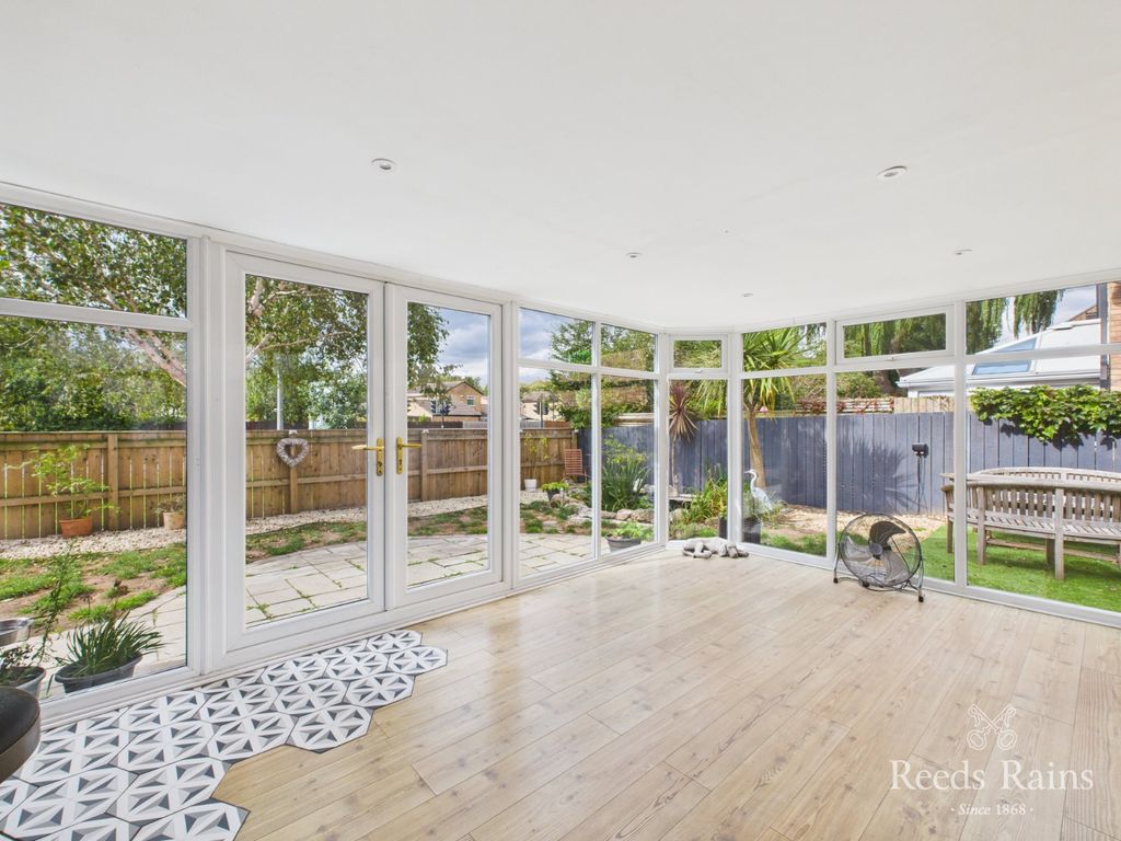 Property photo 2 of 28 Conservatory