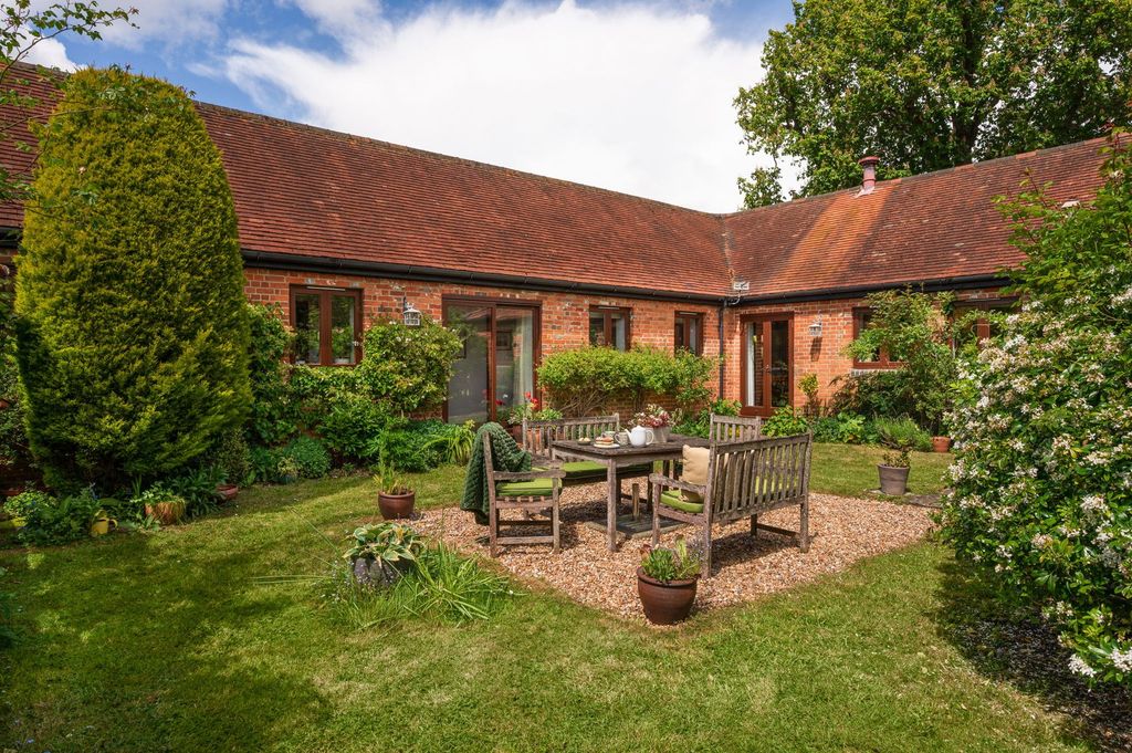 Property photo 1 of 27 The Courtyard Garden