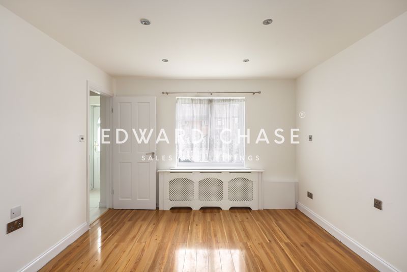 Property photo 3 of 18 Photo 19