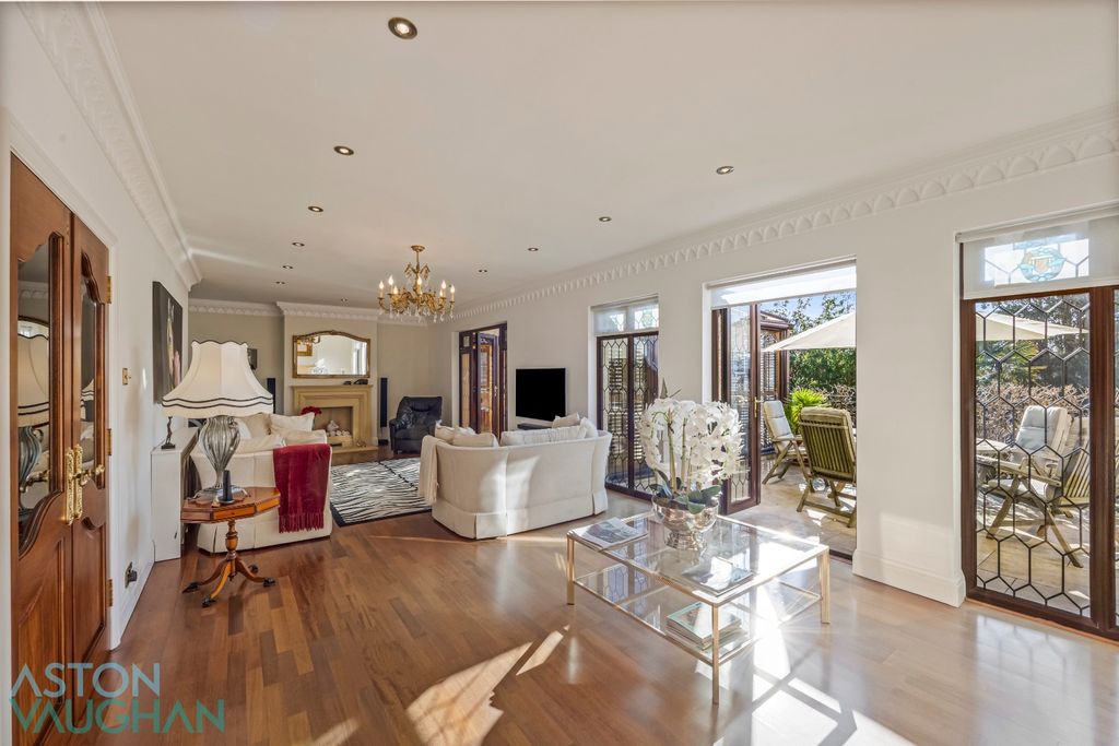 Property photo 2 of 43 4823101