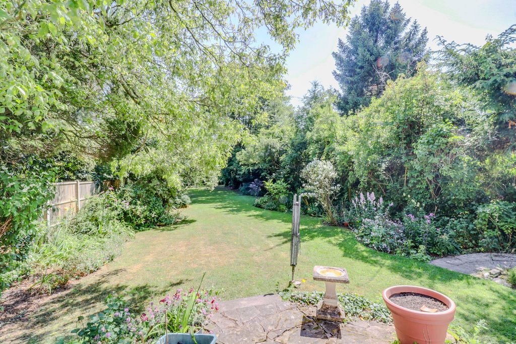Property photo 2 of 26