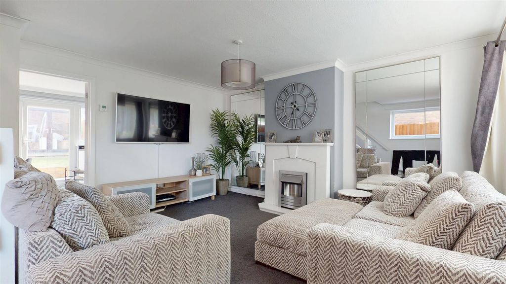 Property photo 2 of 14 05072025_003532.Jpg