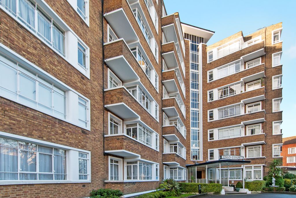 Property photo 3 of 19 Front