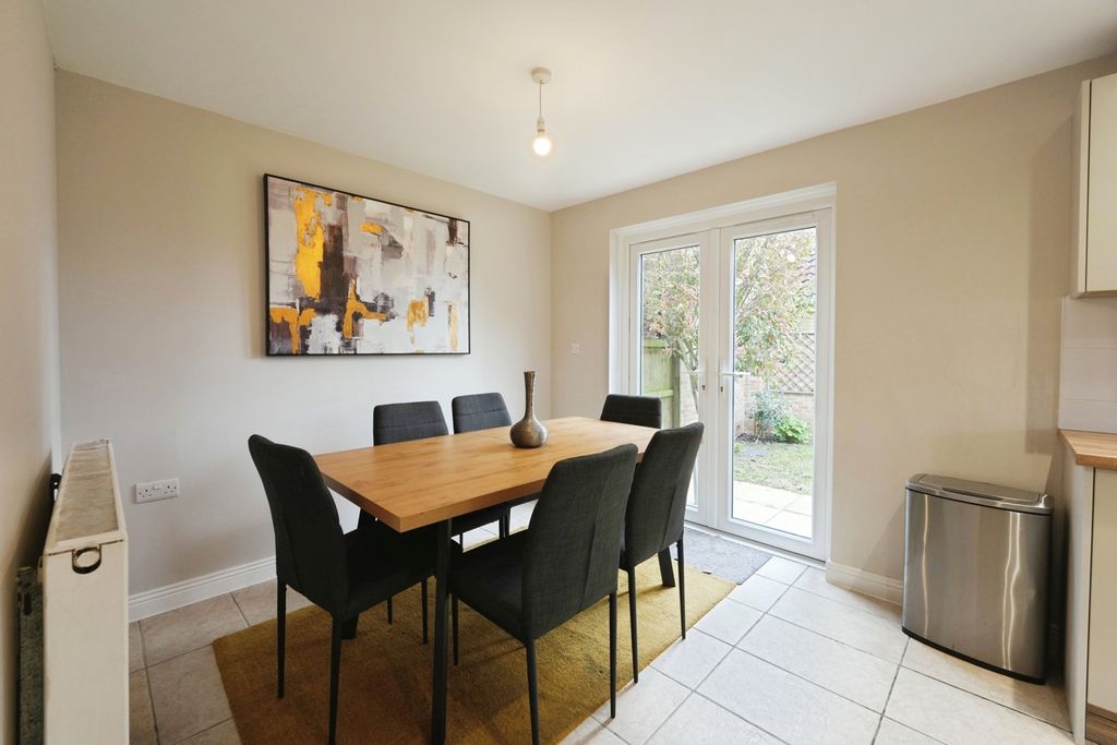 Property photo 3 of 12 Pbox-Img.Jpg