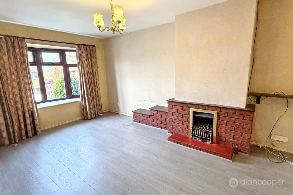 Property photo 3 of 20 4446665