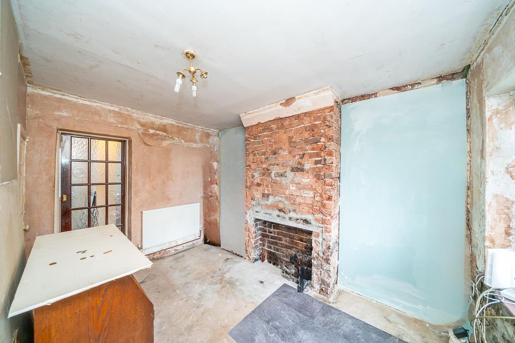 Property photo 2 of 22 Webbs-4.Jpg