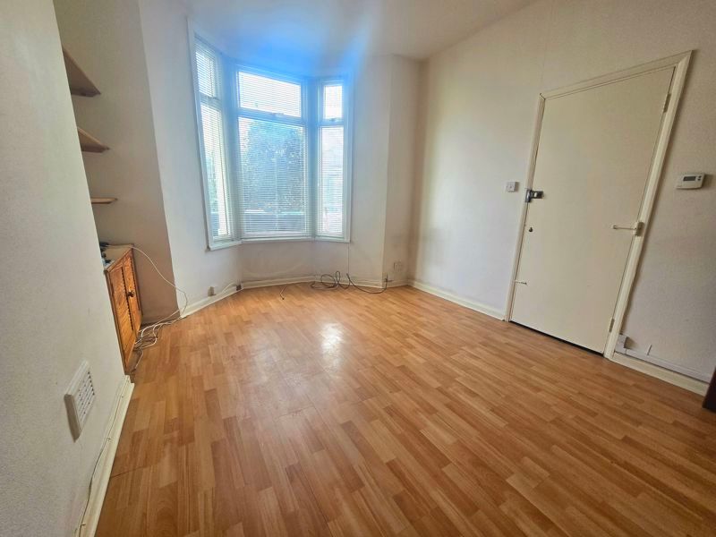 Property photo 3 of 9 Photo 3