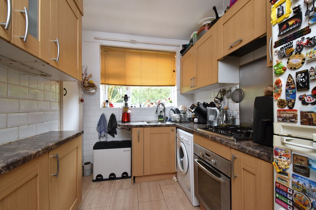 Property photo 3 of 9