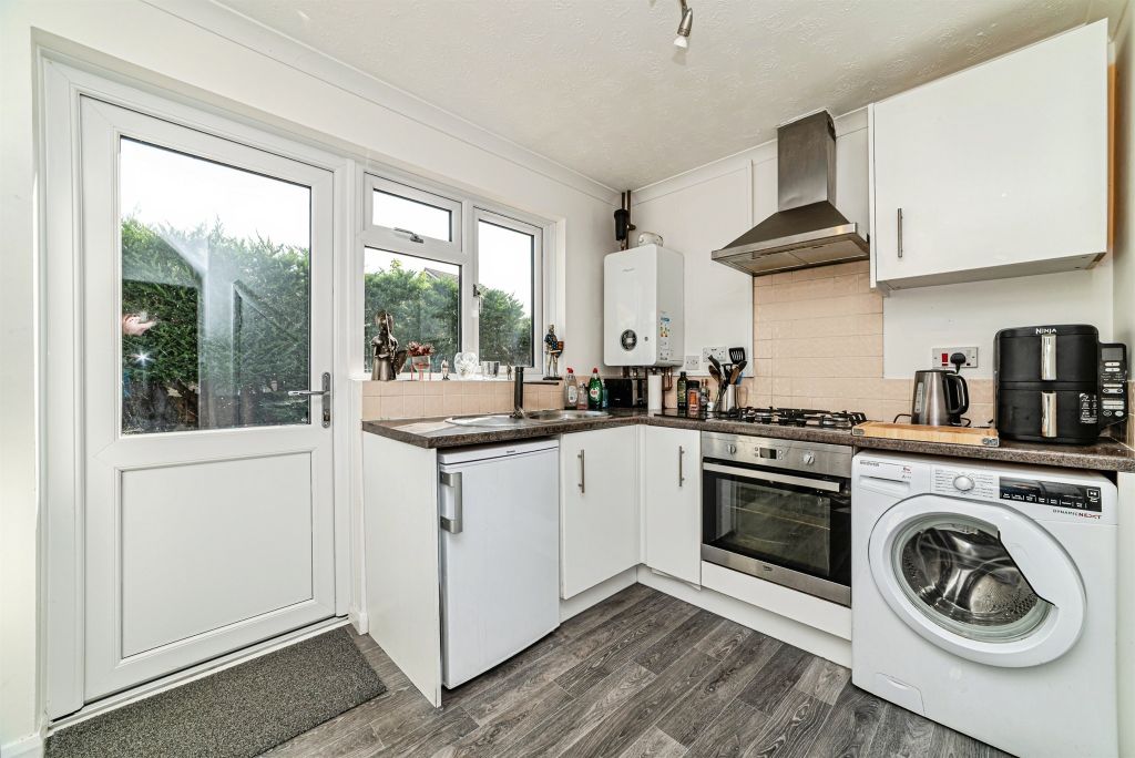 Property photo 2 of 12