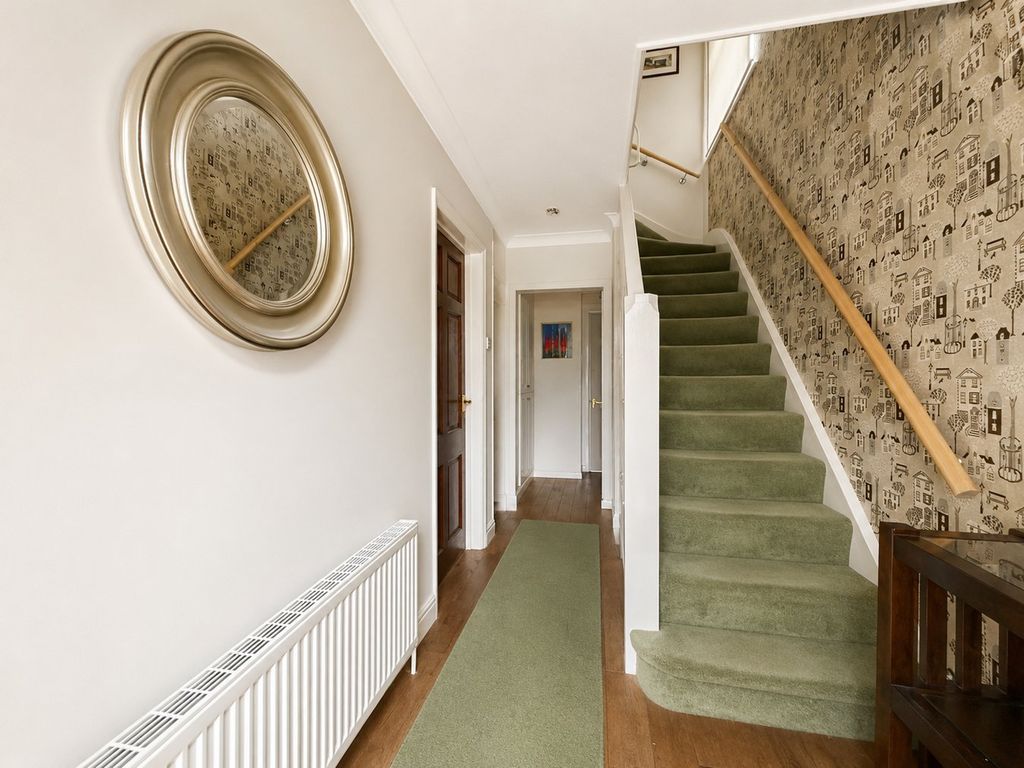Property photo 2 of 26