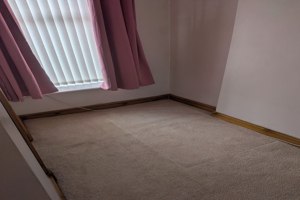 Property photo 3 of 8 Ingham Street - Bedroom 2