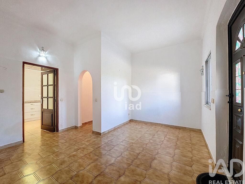 Property photo 3 of 40