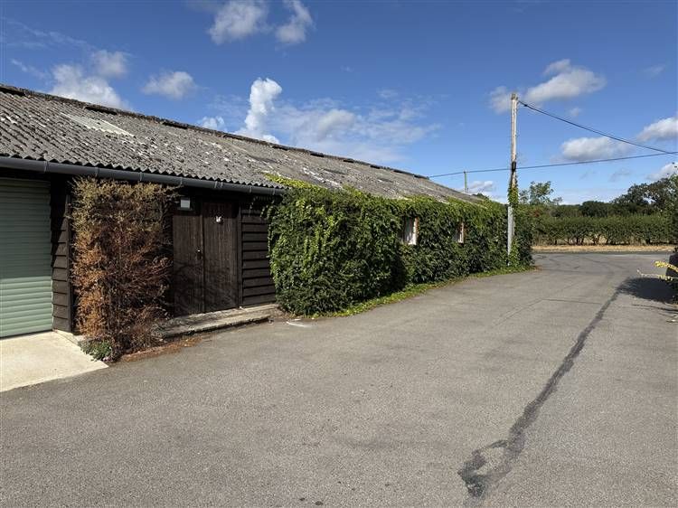 Property photo 1 of 5