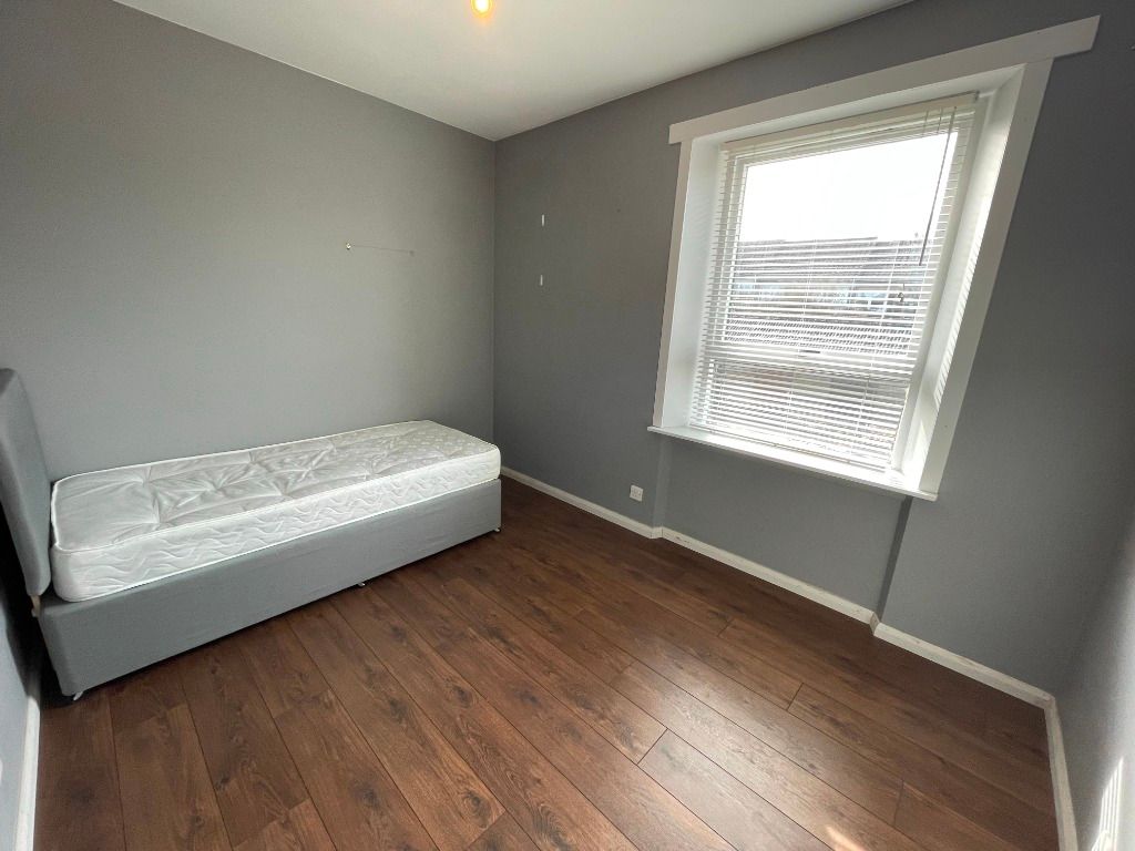 Property photo 2 of 8 Photo 2