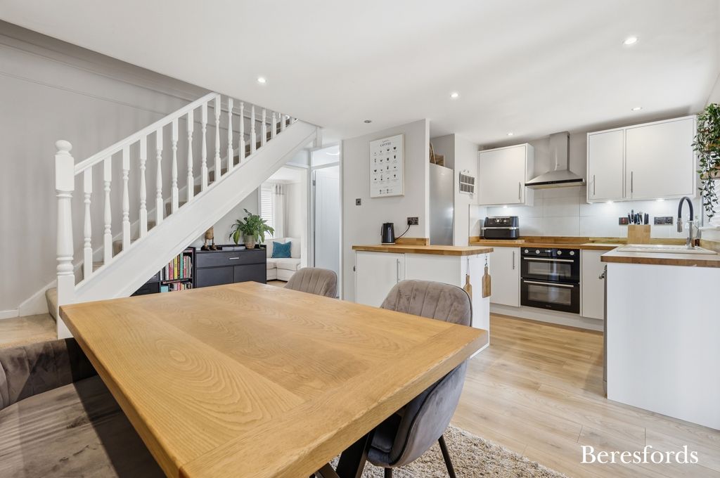 Property photo 2 of 19 Picture 2