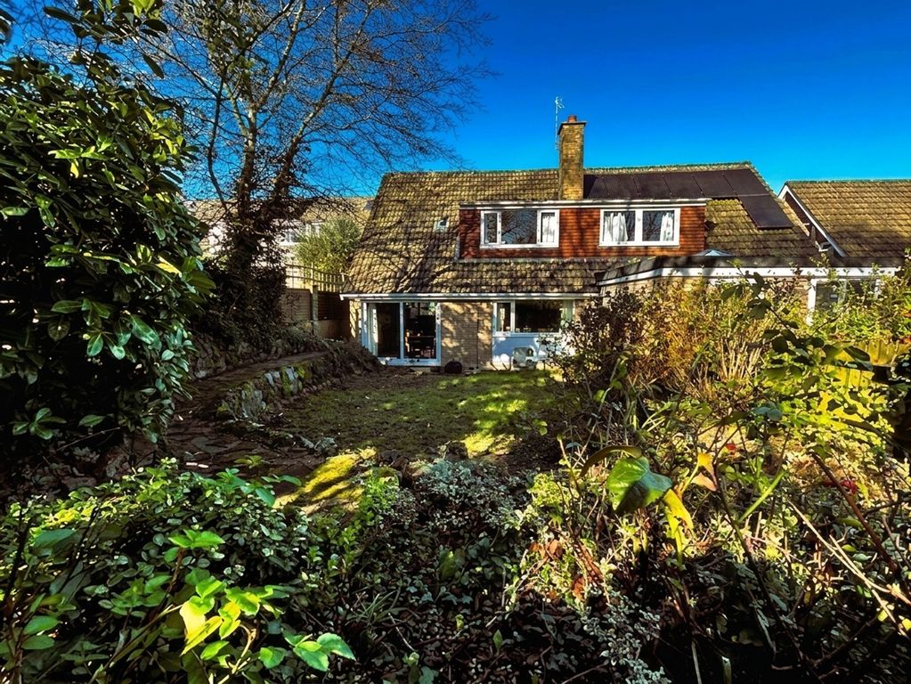 Property photo 1 of 18
