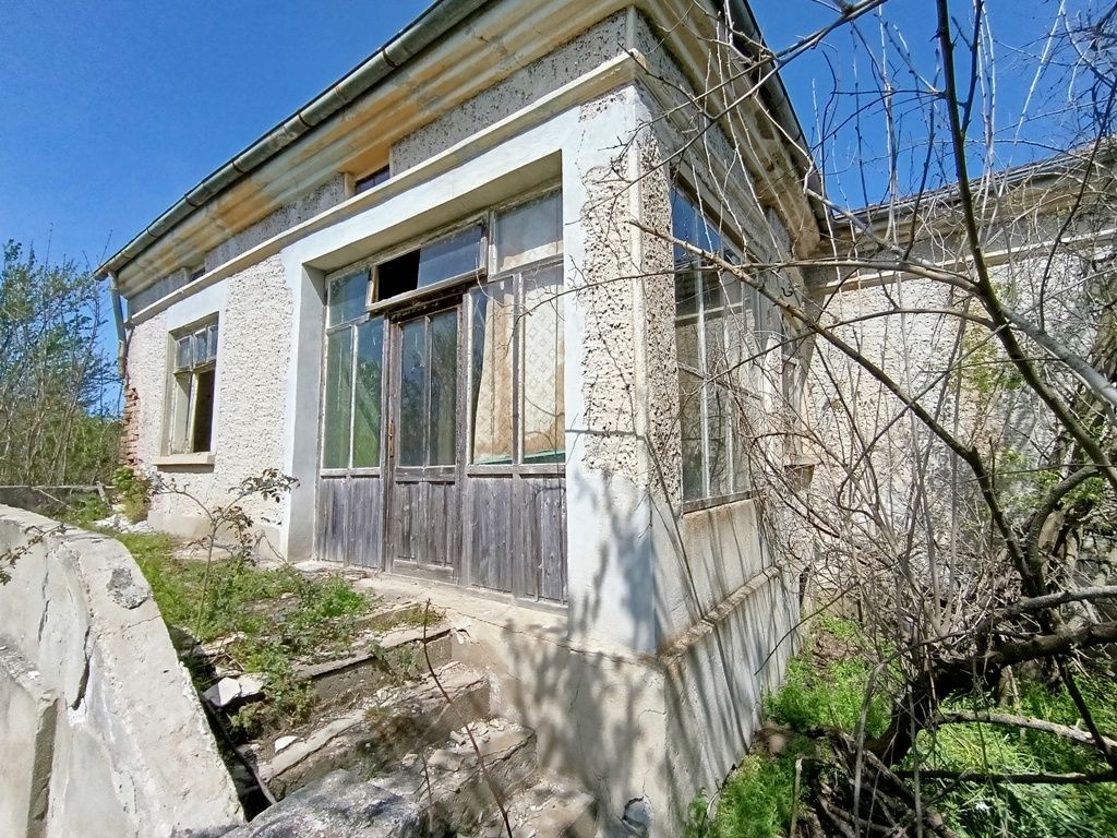Property photo 1 of 5