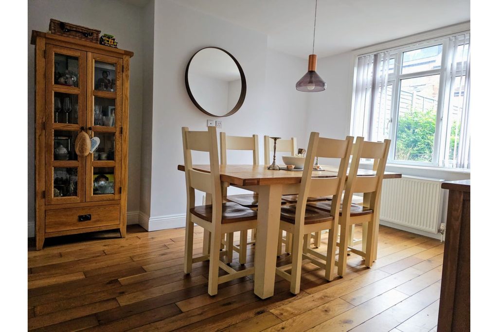Property photo 2 of 10 Dining Room