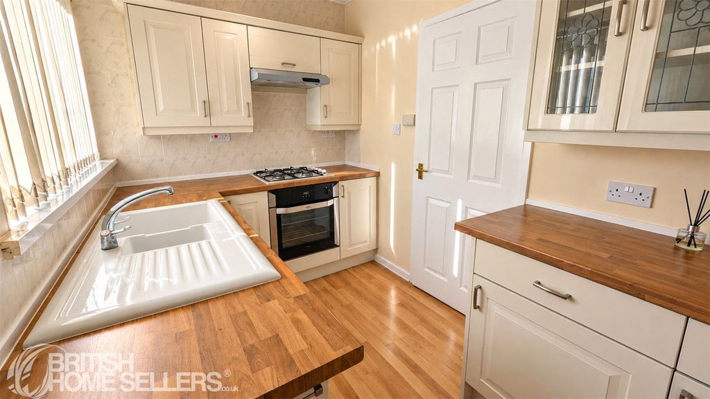 Property photo 3 of 10 Picture No. 09