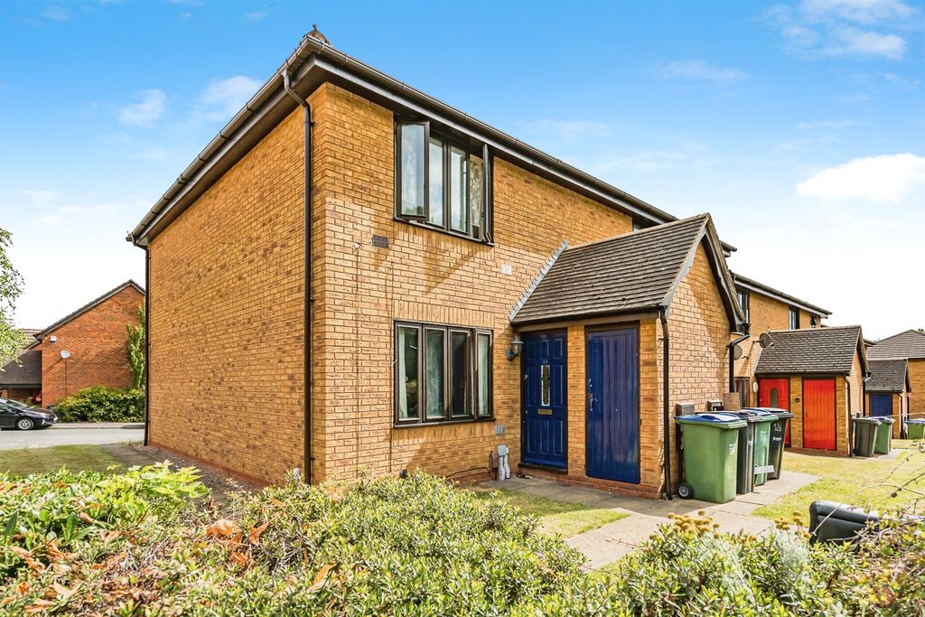 Property photo 1 of 17