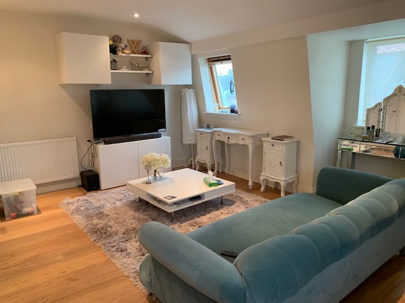 Property photo 3 of 8 Photo 7