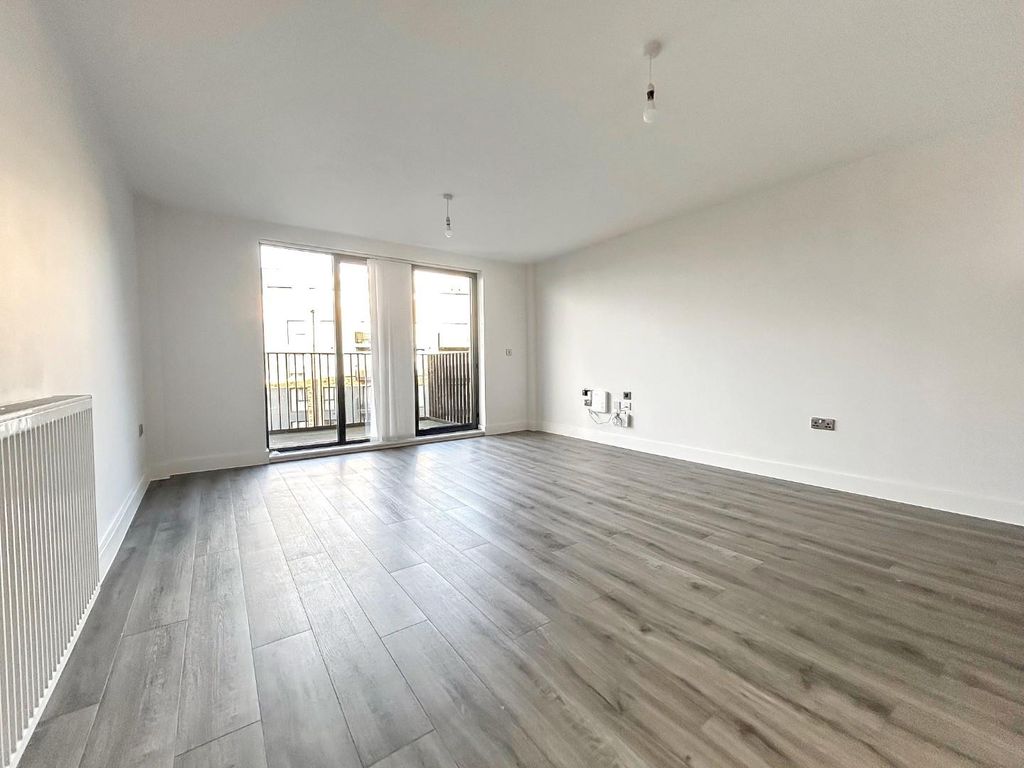 Property photo 3 of 13 7.Jpg
