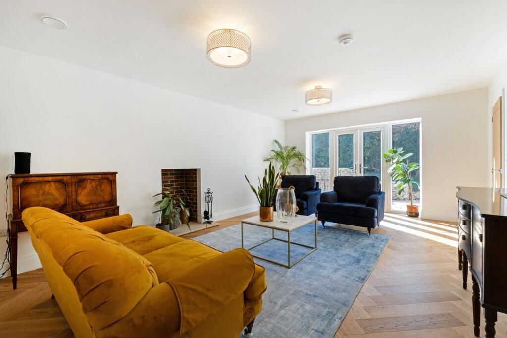 Property photo 3 of 12 Reception Room