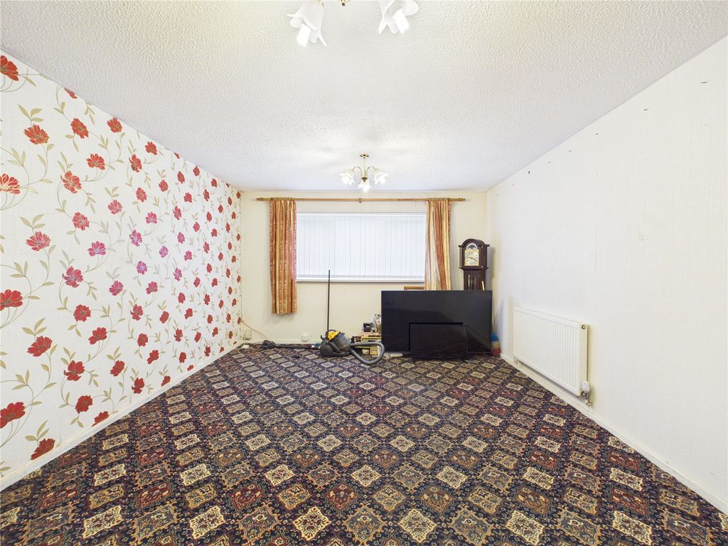 Property photo 3 of 14 Picture No. 01