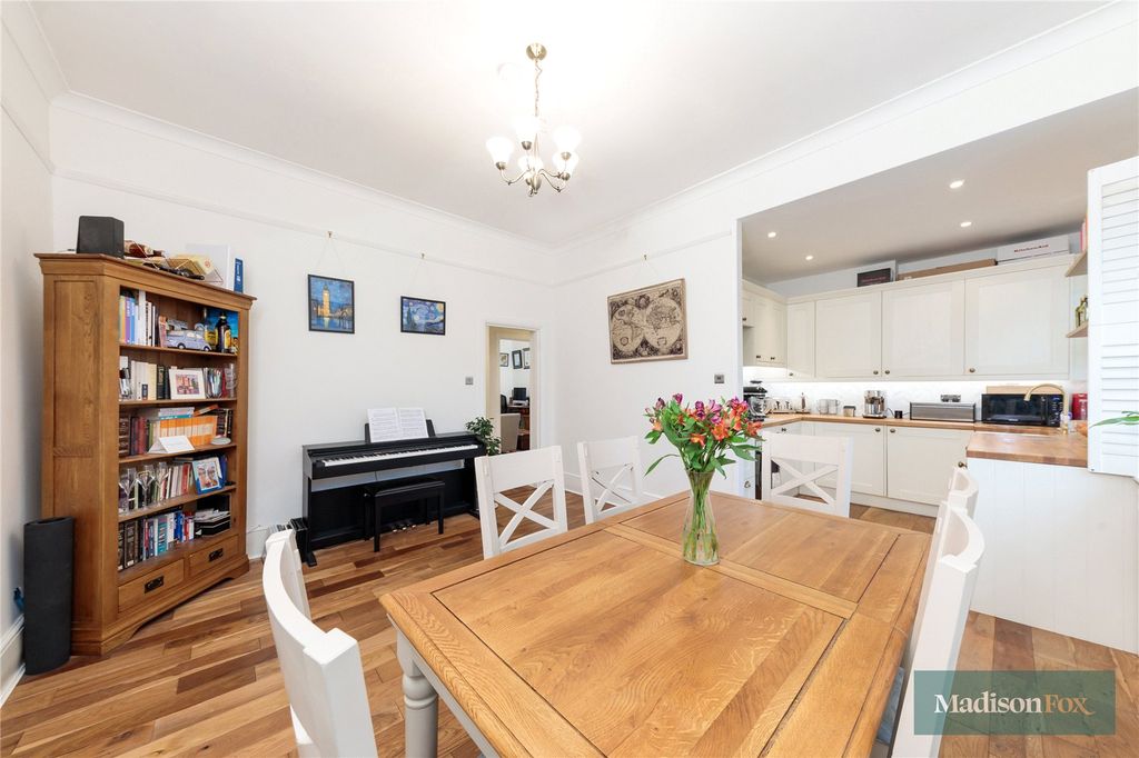 Property photo 3 of 17 Picture No. 03