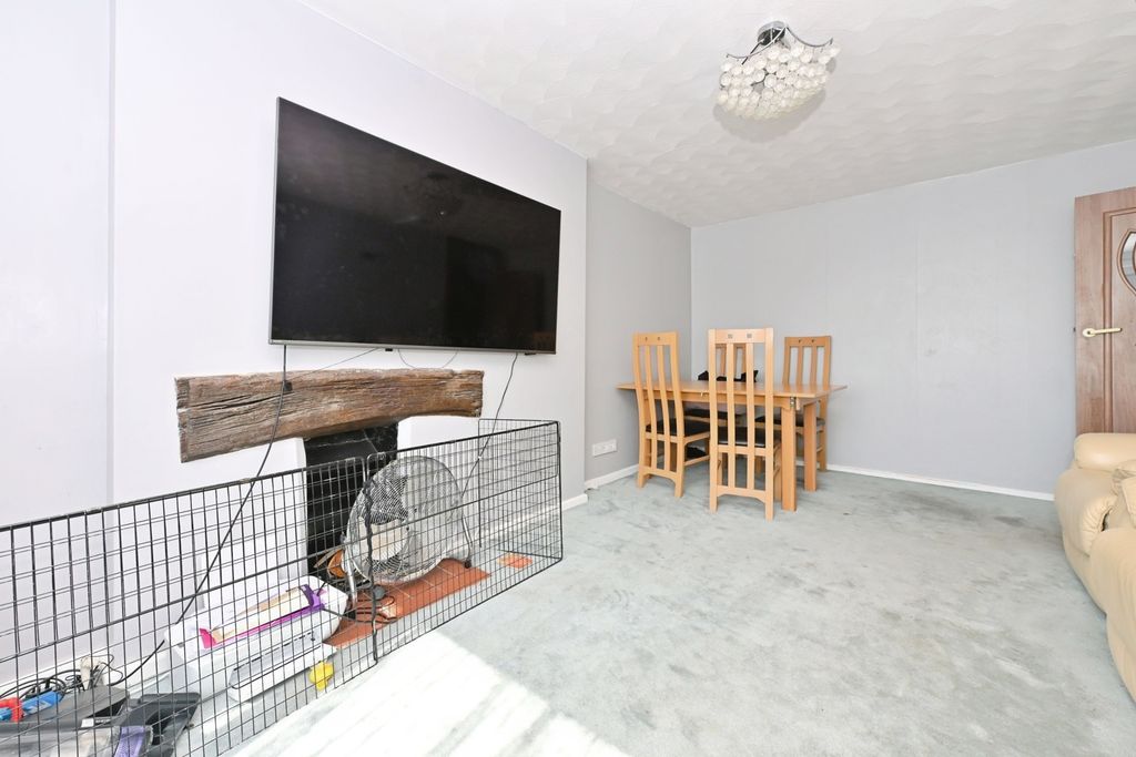 Property photo 2 of 15 Photo
