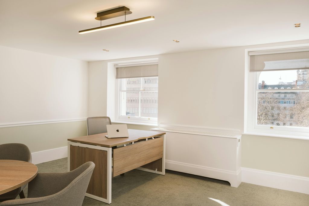 Property photo 2 of 36 260305-3 Cavendish Sq-24.Jpg