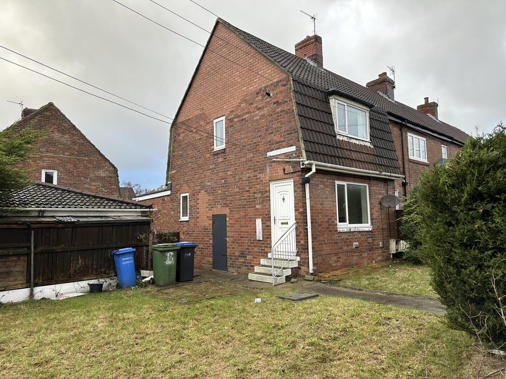 Property photo 1 of 6 External