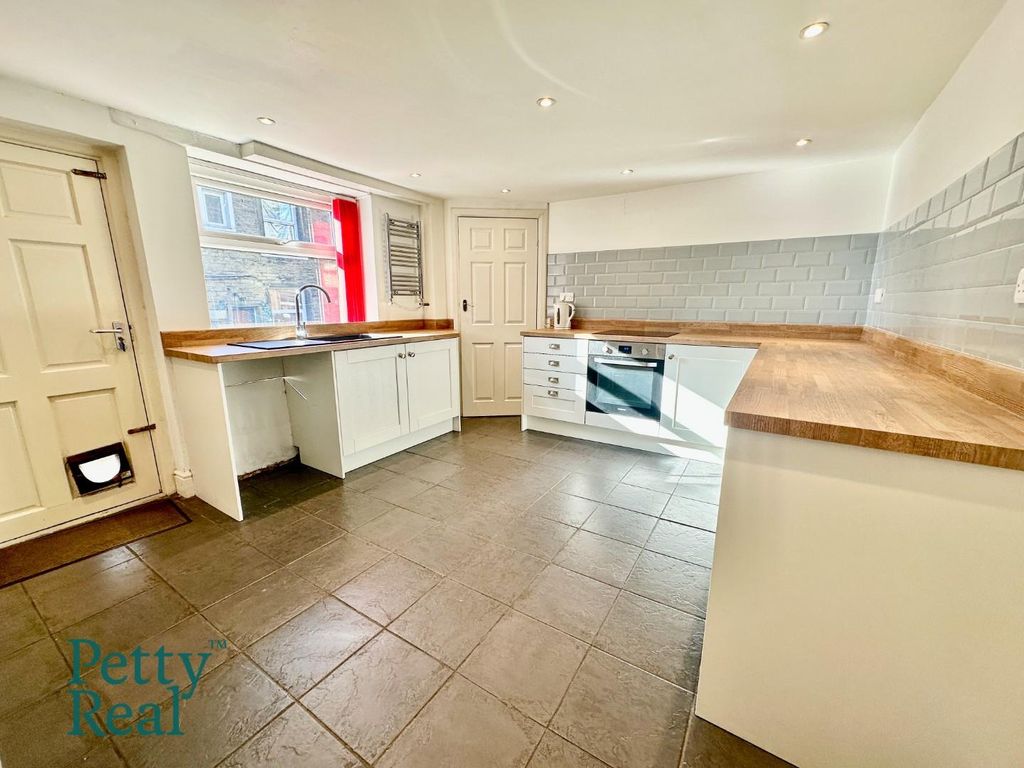 Property photo 1 of 12 Ec067943-E318-49Fb-82F2-Dcf040E38Fb4.Jpeg