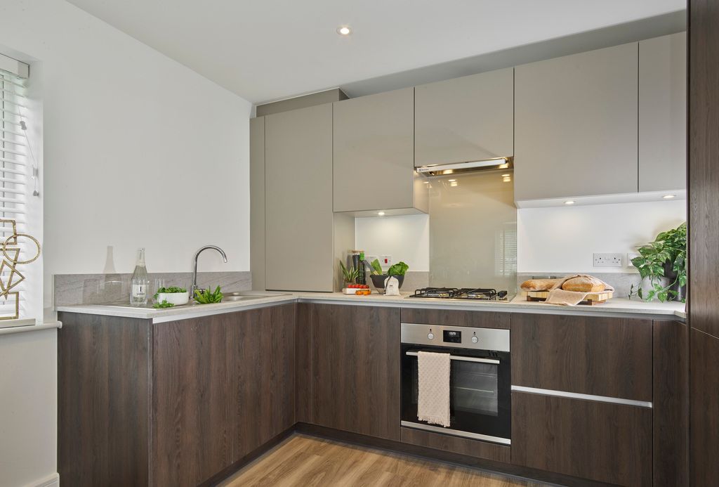 Property photo 3 of 5 242098-04