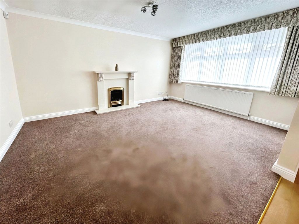 Property photo 2 of 9 Picture No. 08