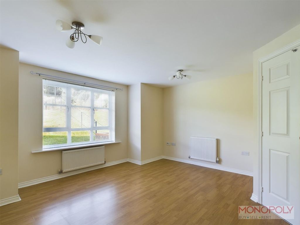 Property photo 2 of 9 Cam03815G0-Pr0120-Still001.Jpg
